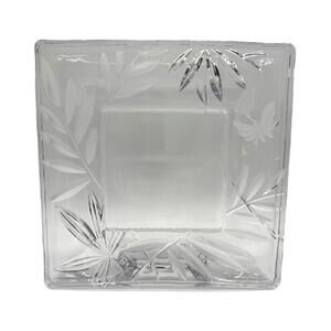 Vintage Studio Nova 8 x 8” Clear Crystal Etched Picture Frame – Holds 4 x 4”